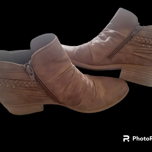 BareTraps Brown Ankle Booties - Picture 5 of 5